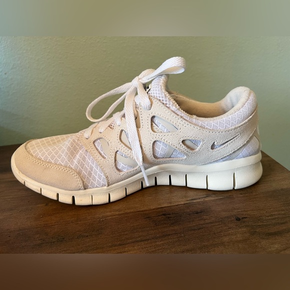 Women’s Nike Free Run 2 White/Black/Light Bone/Phantom Size 8.5 - Picture 8 of 14